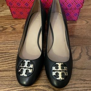 Tory Burch Black Pump heels. Only worn once!